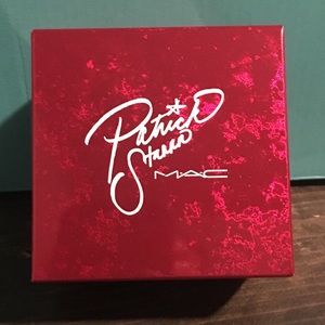 MAC x Patrick Starrr - PATRICK’S POWDER